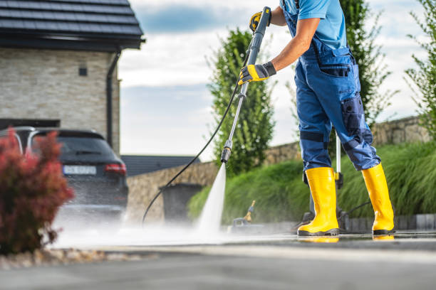 Why Choose Our Certified Pressure Washing Experts for Your Project Needs in Raymond, WI?